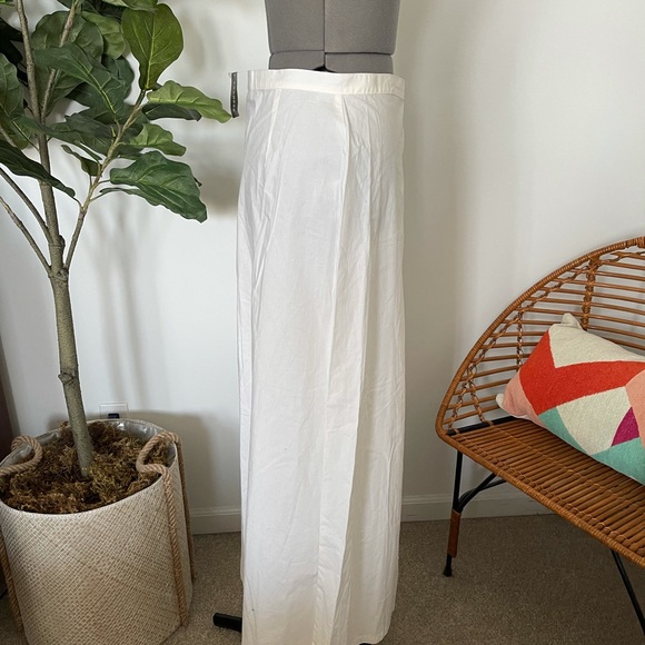 Express white midi skirt w/ pleats - Picture 3 of 13